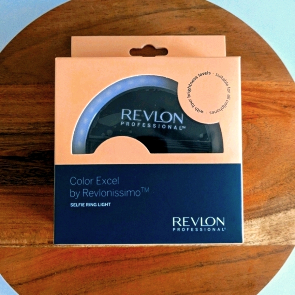 🆕Revlon black selfie ring light